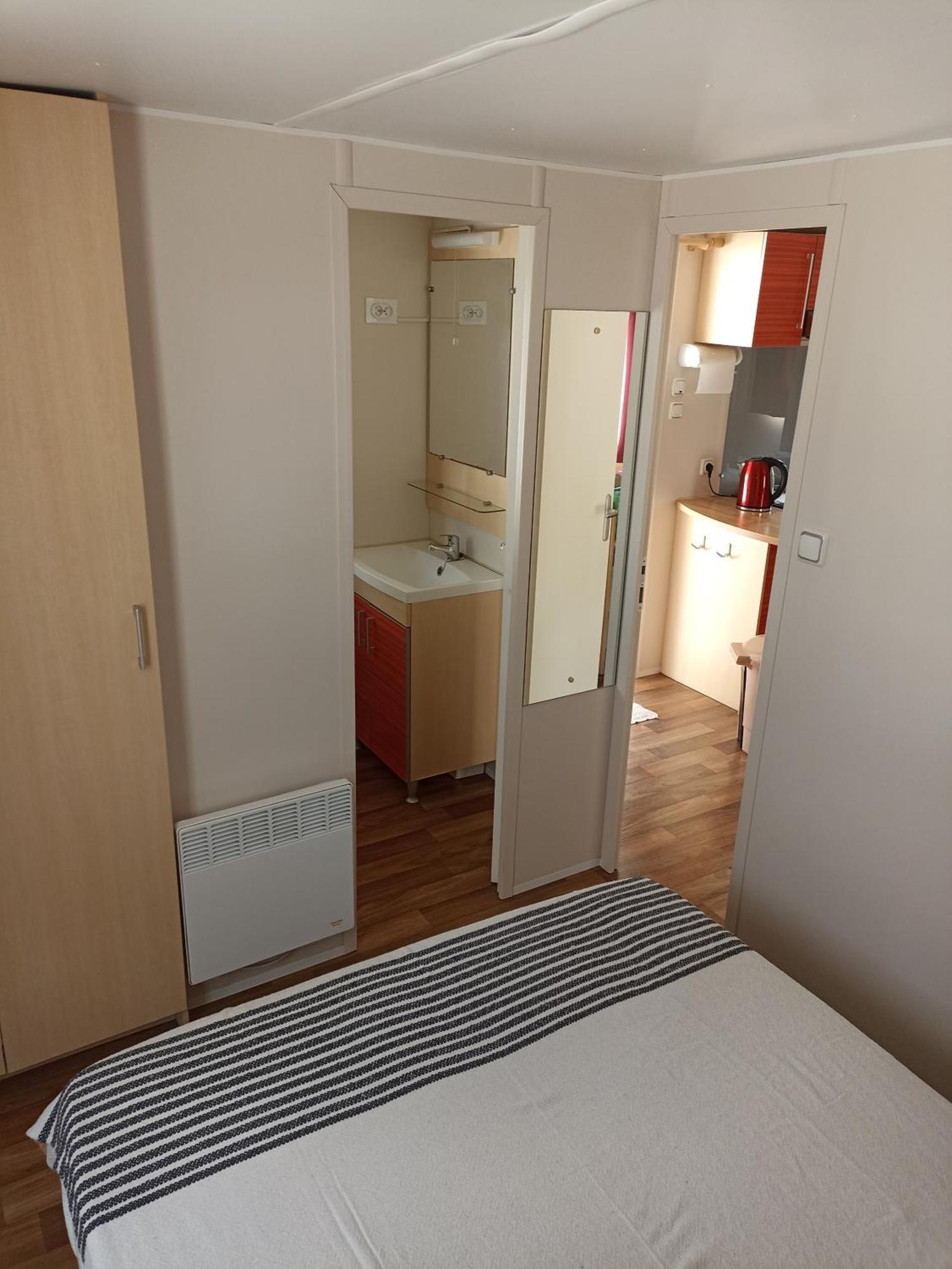 Tinyhouse Tilda - Near Famous Beaches Pataias Esterno foto